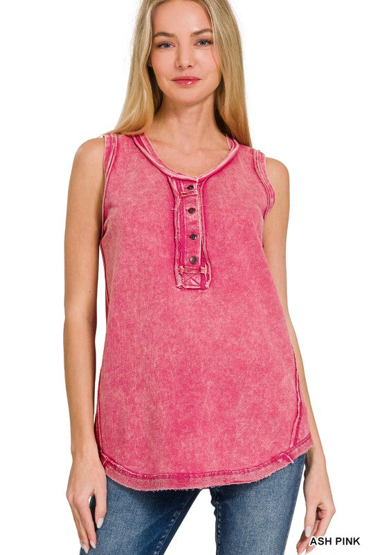 7469 - WASHED HALF-BUTTON RAW EDGE SLEEVELESS HENLEY TOP